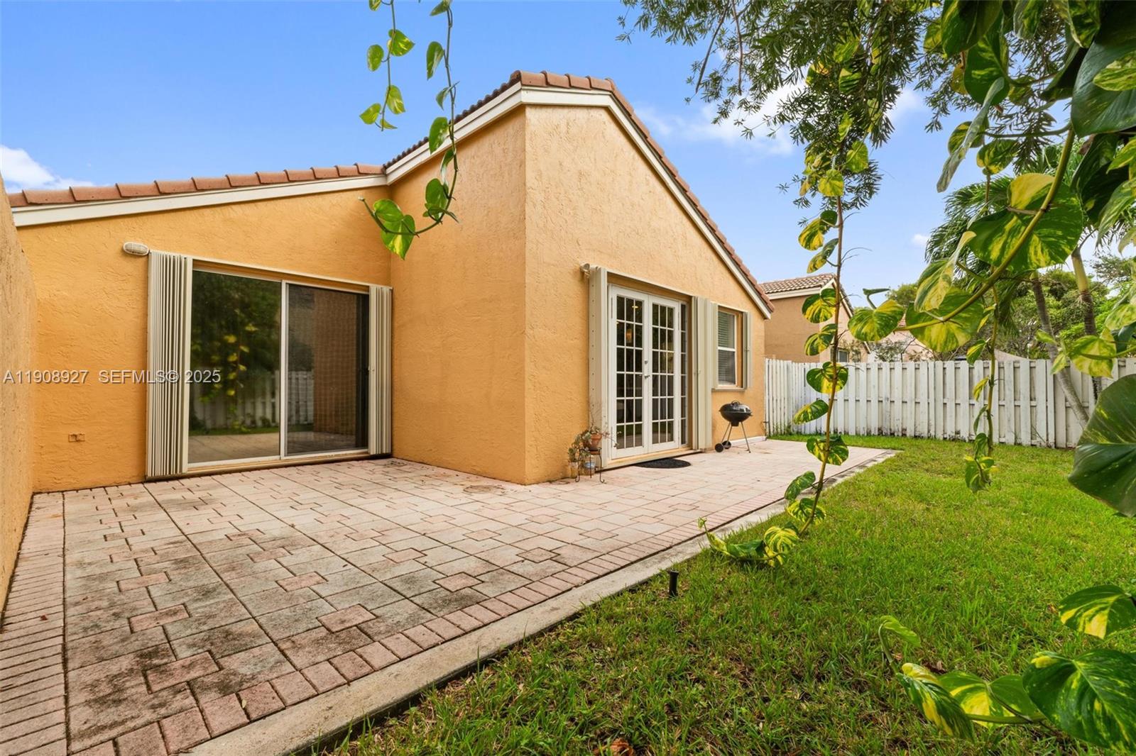 15624 Northwest 12th Road Pembroke Pines, FL 33028 - Photo 29 of 32