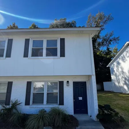 $2,249 | 1059 Eastover Drive, Mount Pleasant, SC 29464