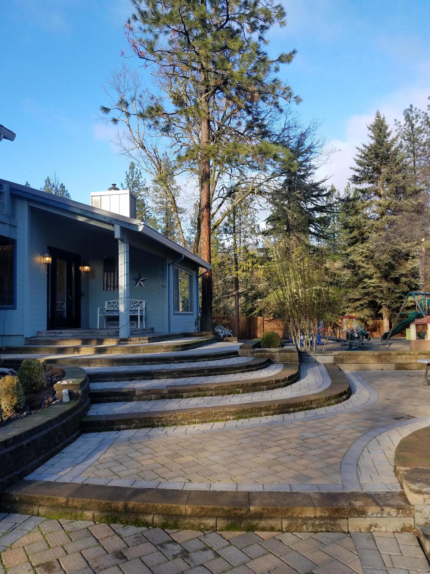 7837 Colonial Way Central Point, OR 97502 - Photo 25 of 25 20210107_144836