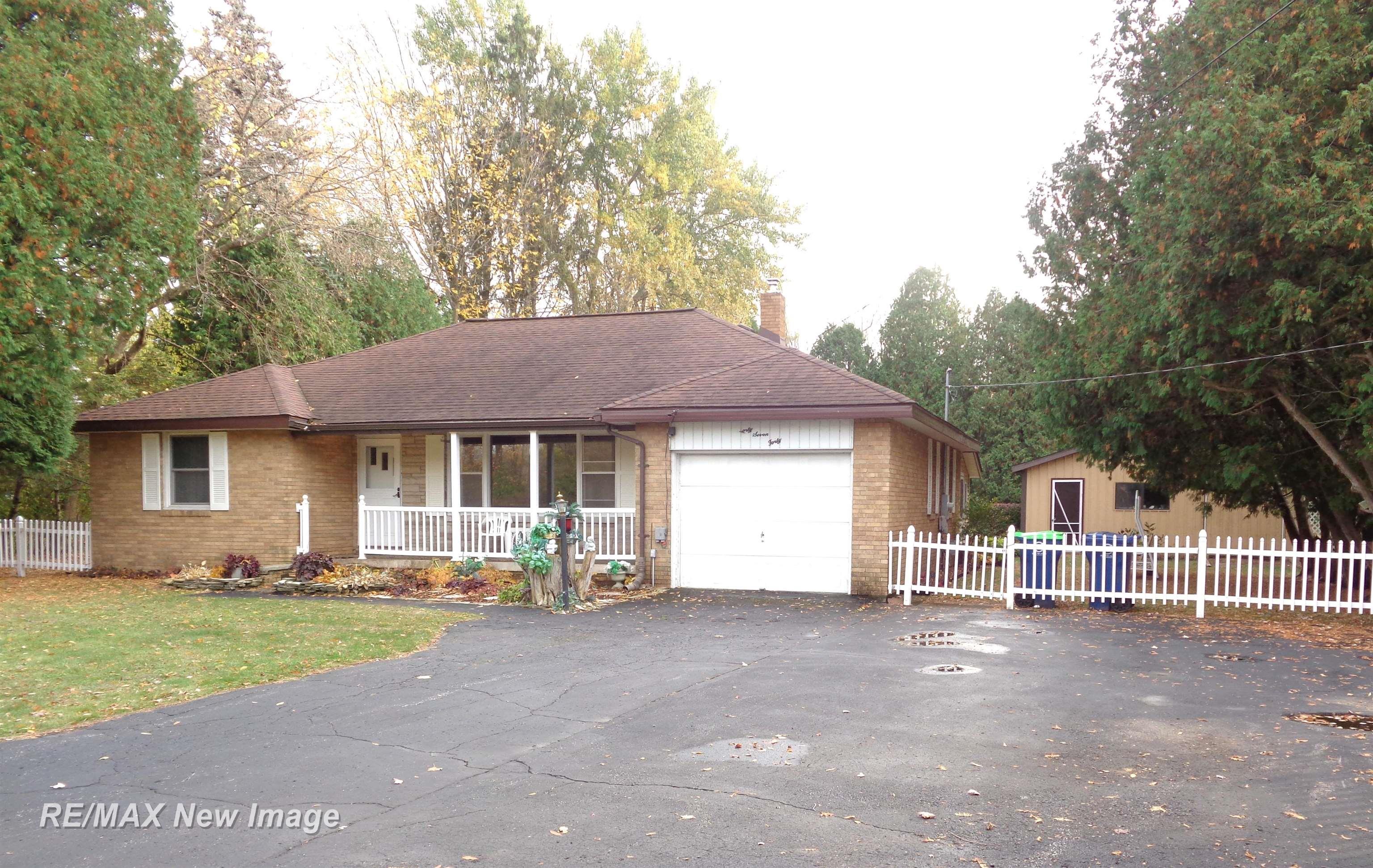 4740 South Washington Road Saginaw, MI 48601 - Photo 1 of 27 50159568-60d4c98b-2dbb-489b-97c1-32b83d195d79.JPG