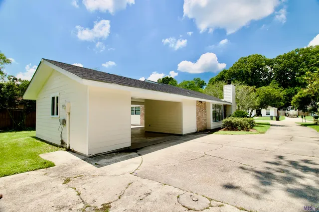 $1,750 | 1124 Knollhaven Drive, Baton Rouge, LA 70810