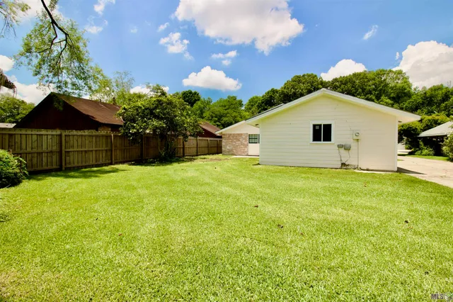 $1,750 | 1124 Knollhaven Drive, Baton Rouge, LA 70810