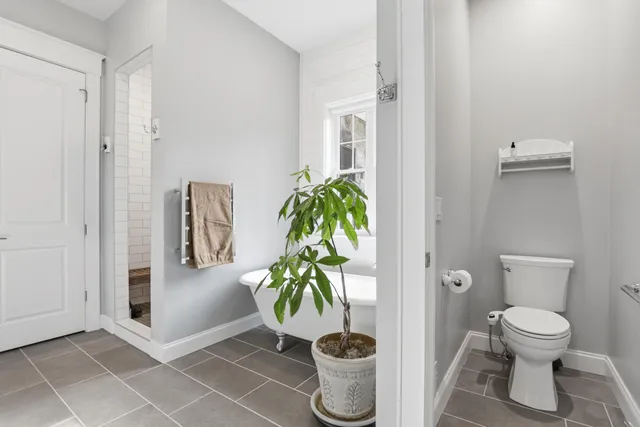 $1,850,000 | 8035 Hidden Shores Drive, Fenton, MI 48430