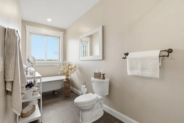 $1,850,000 | 8035 Hidden Shores Drive, Fenton, MI 48430