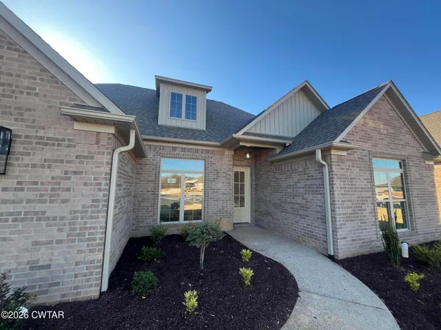 $449,000 | 9 Caleb Cove, Jackson, TN 38305