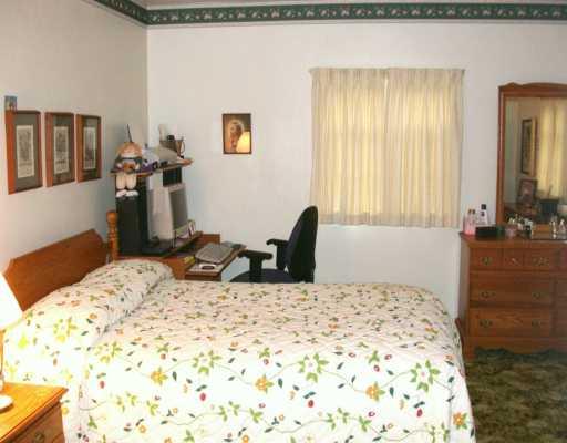 590 Golf Course Road Aliquippa, PA 15001 - Photo 6 of 7 Master Bedroom.