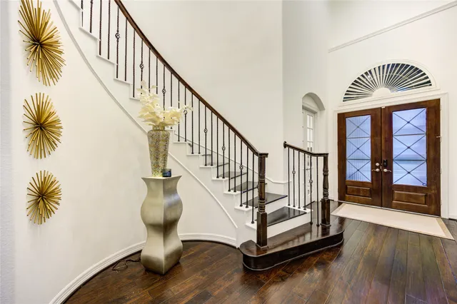 $1,229,000 | 5707 Avon Landing Lane, Sugar Land, TX 77479