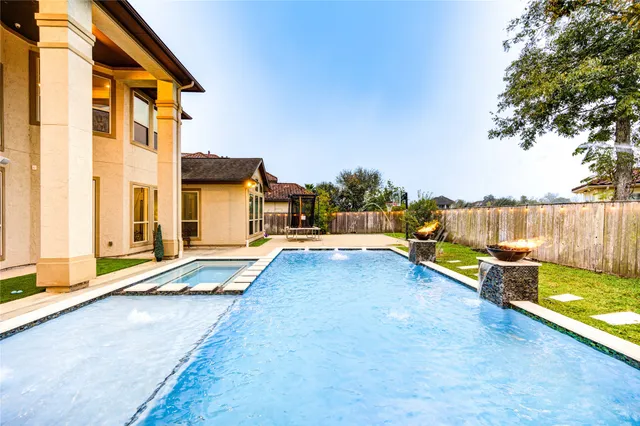 $1,229,000 | 5707 Avon Landing Lane, Sugar Land, TX 77479