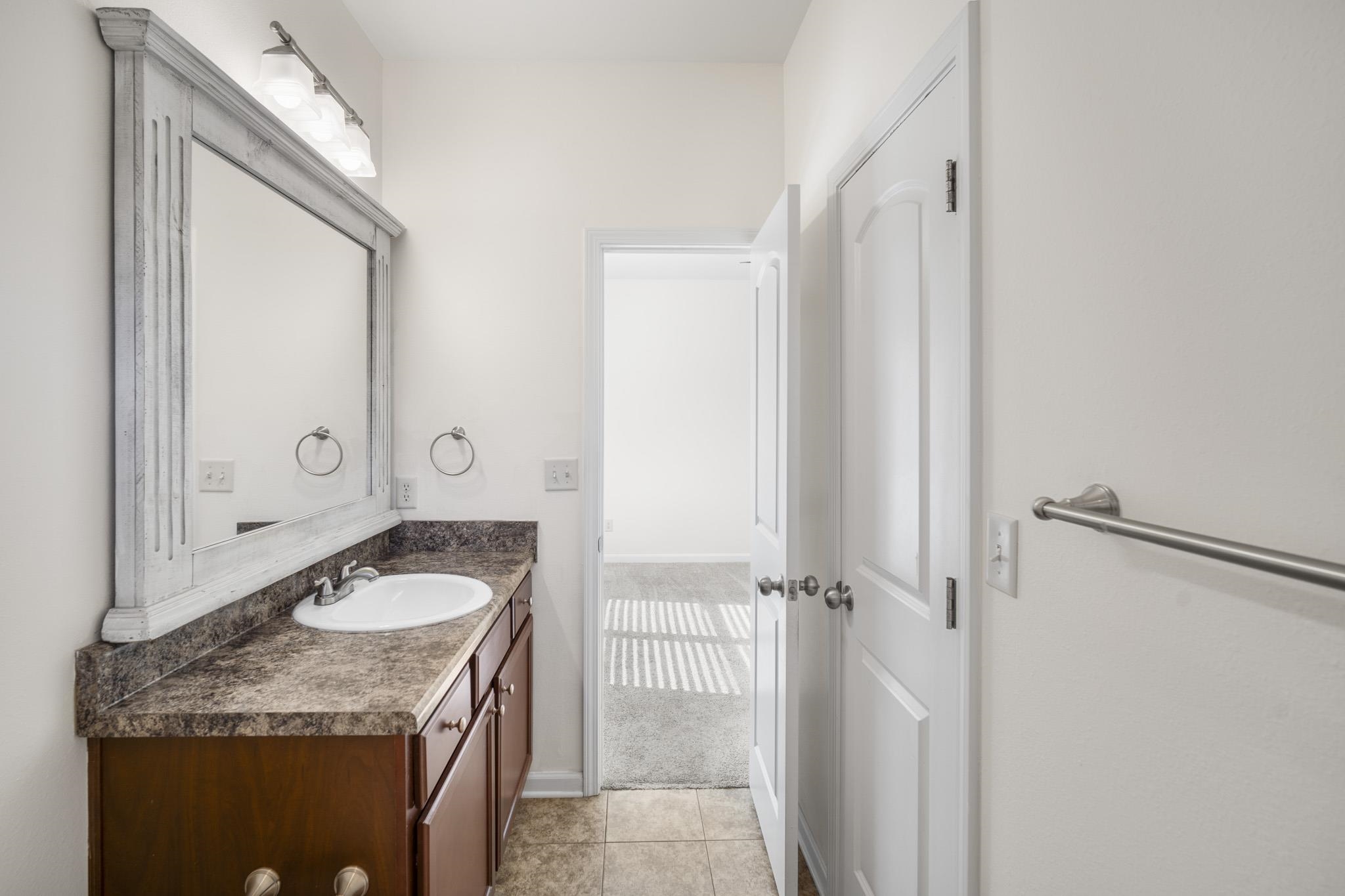 10536 Orkney Way Daphne, AL 36527 - Photo 13 of 24 Bathroom