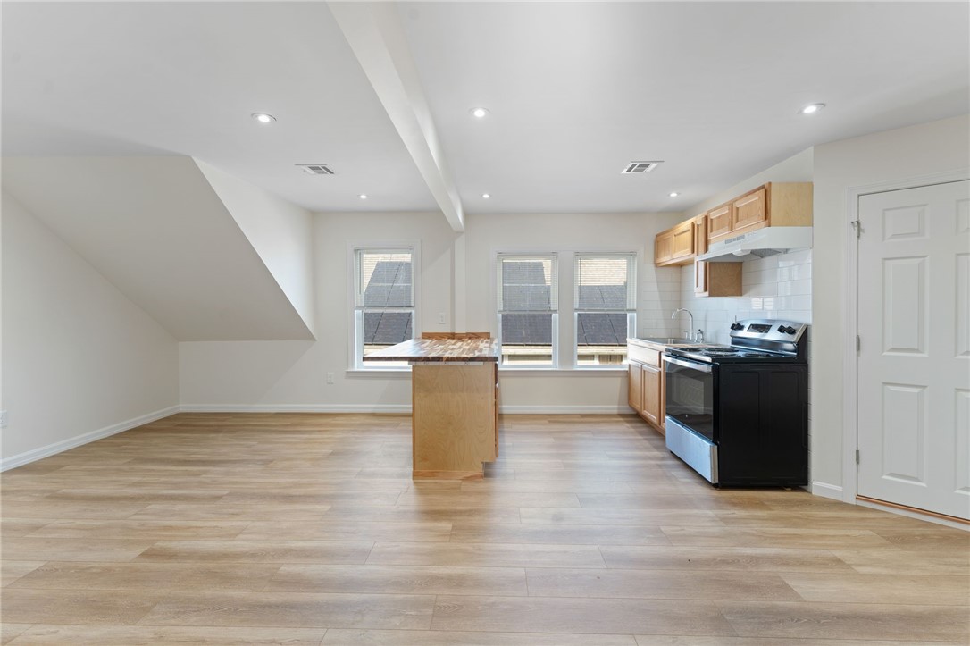 30 Allen Avenue, Unit 3 Pawtucket, RI 02860 - Photo 5 of 15