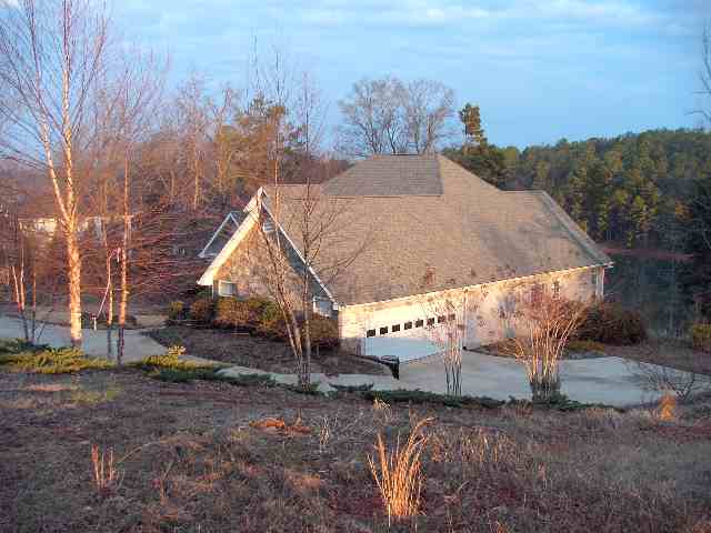 324 Huntington Road Anderson, SC 29626 - Photo 2 of 8 Gallery Image 2