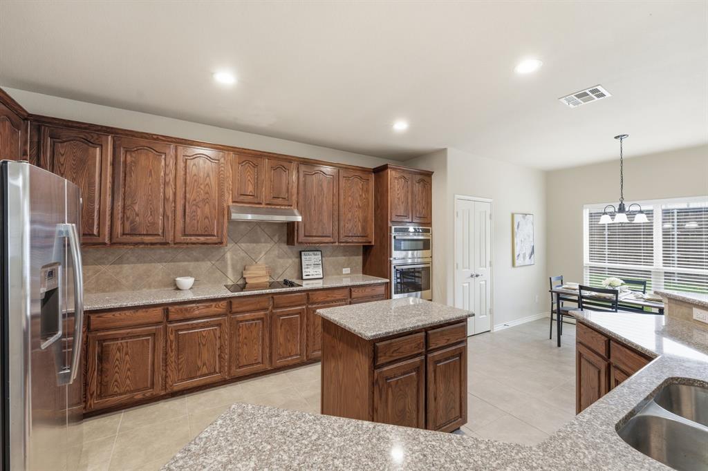 1713 Westfield Way Allen, TX 75002 - Photo 12 of 36