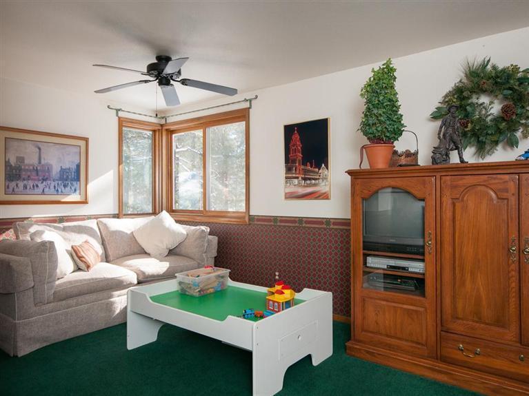 6067 Griffiths Spring Flagstaff, AZ 86005 - Photo 11 of 17 Additional Photo