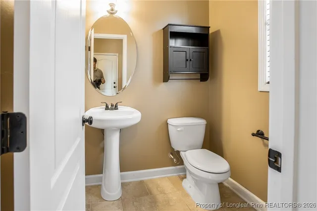 $2,200 | 2828 Deepwater Court, Fayetteville, NC 28306