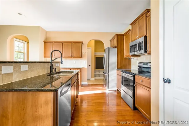 $2,200 | 2828 Deepwater Court, Fayetteville, NC 28306