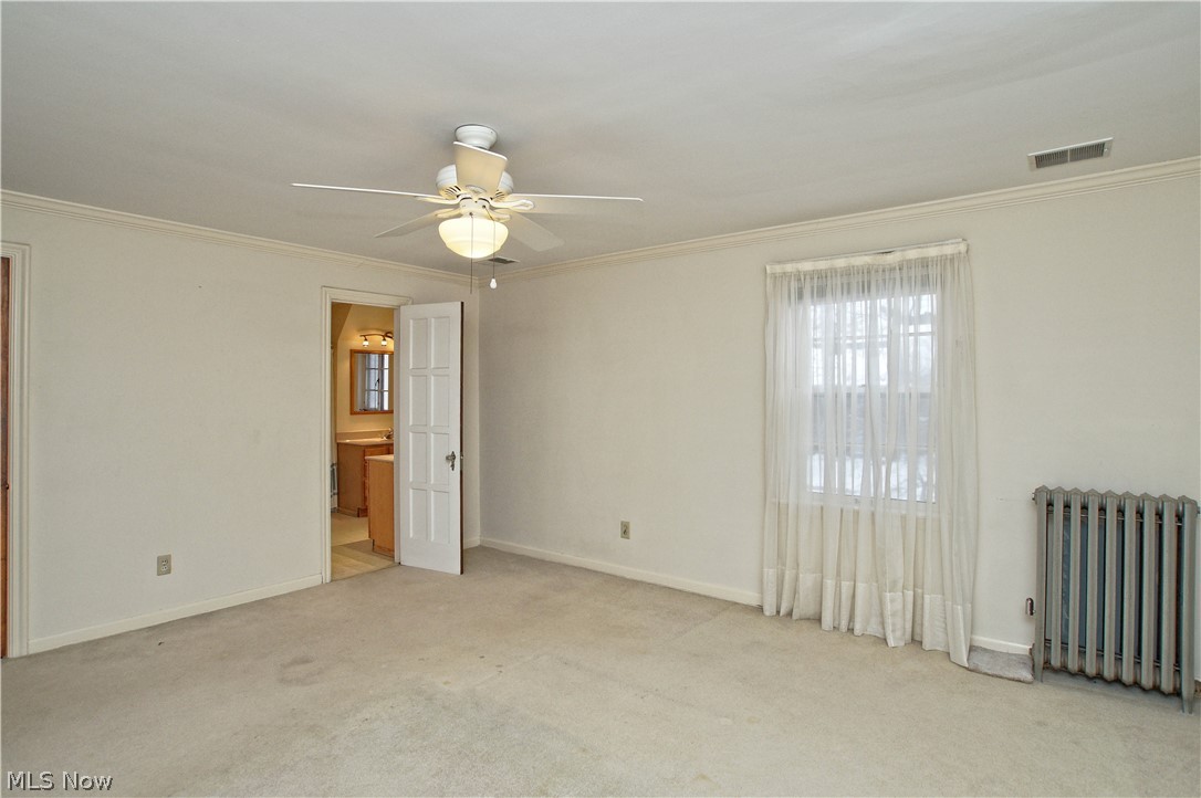 2455 Fenwick Road Cleveland, OH 44118 - Photo 14 of 27