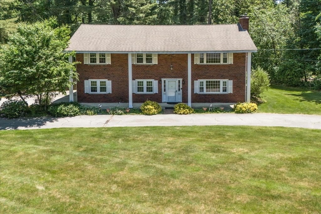 52 Meadowbrook Road Bedford, MA 01730 - Photo 36 of 42 Gallery Image 36