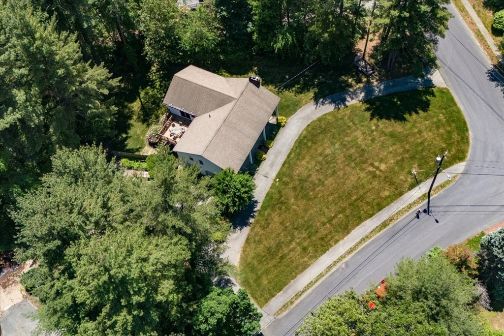 52 Meadowbrook Road Bedford, MA 01730 - Photo 41 of 42 Gallery Image 41