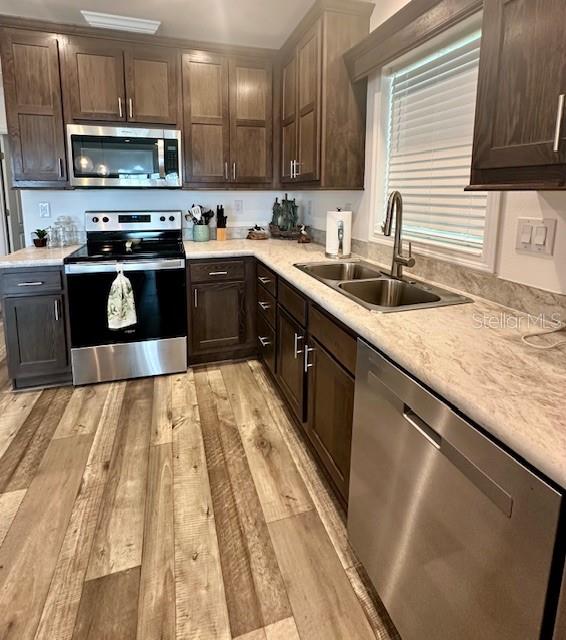 1825 Innisbrook Lane Sarasota, FL 34234 - Photo 15 of 46