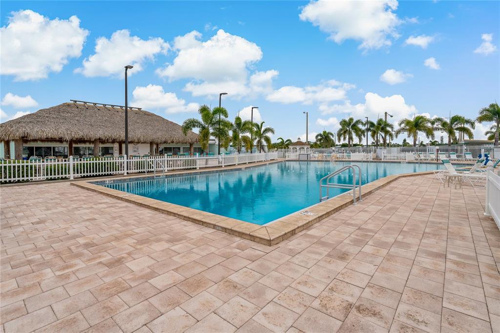 1825 Innisbrook Lane Sarasota, FL 34234 - Photo 43 of 46