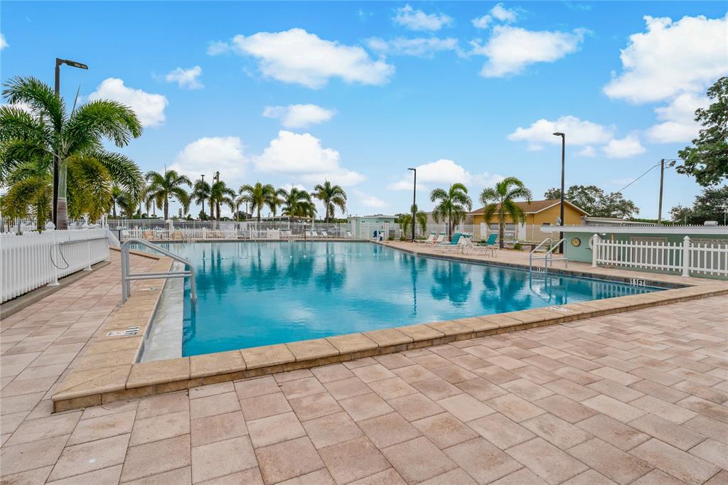 1825 Innisbrook Lane Sarasota, FL 34234 - Photo 44 of 46