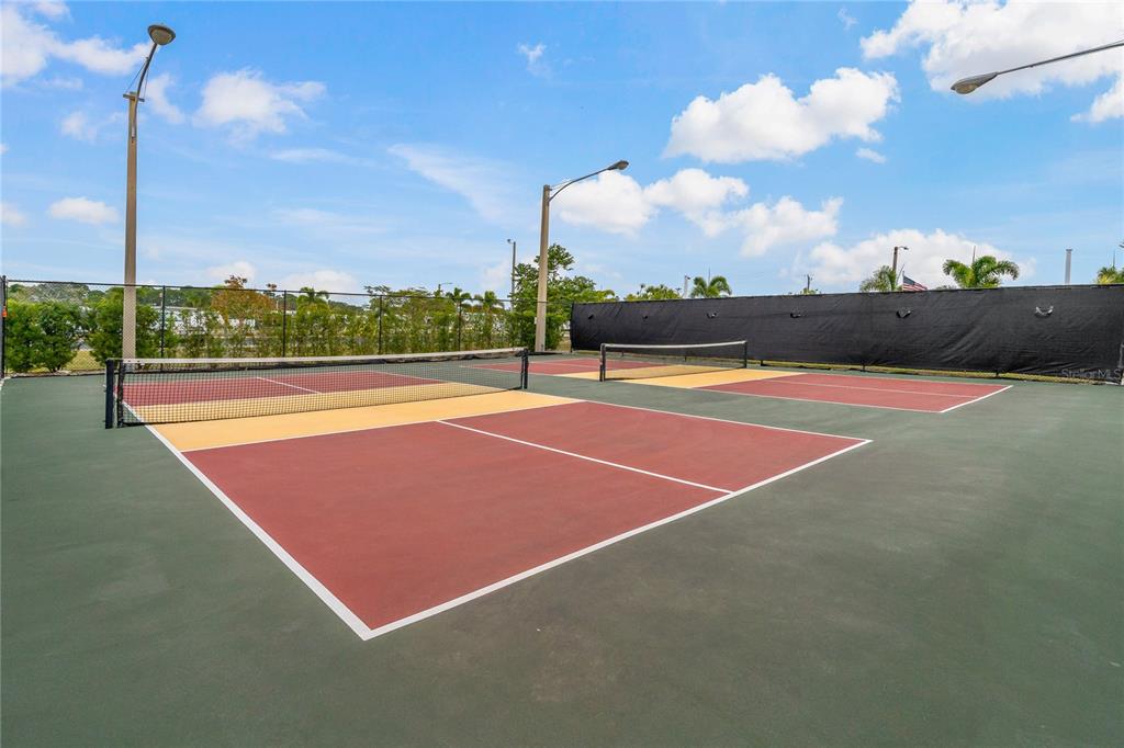 1825 Innisbrook Lane Sarasota, FL 34234 - Photo 45 of 46