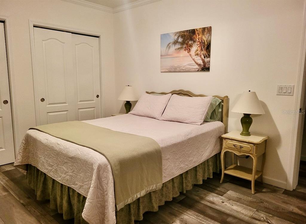 1825 Innisbrook Lane Sarasota, FL 34234 - Photo 6 of 46