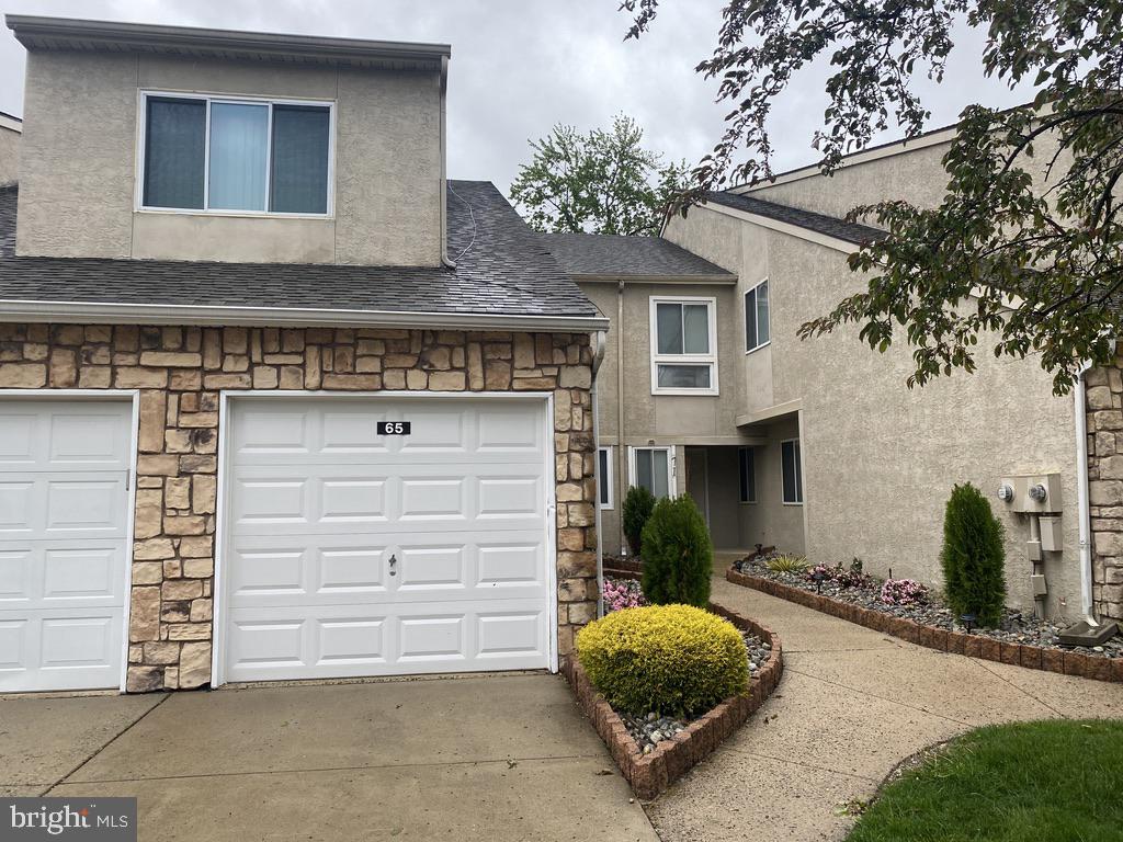 65 Sandra Road Voorhees, NJ 08043 - Photo 2 of 25