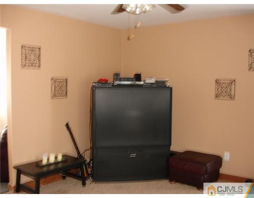 800 Farmingdale Road Jackson, NJ 08527 - Photo 8 of 22 a view of workspace with furniture