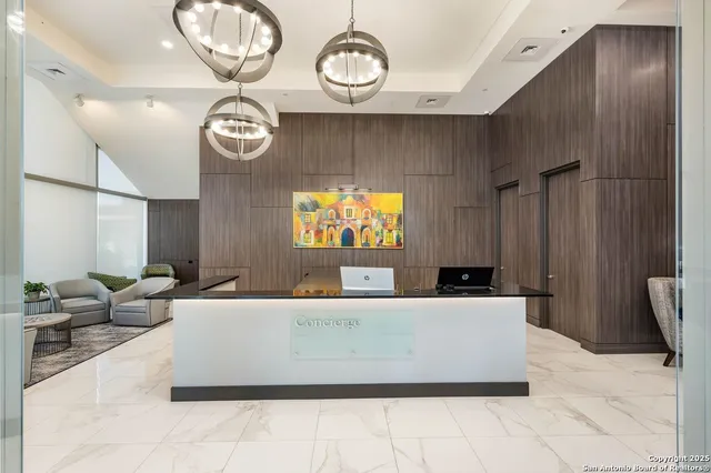 $575,000 | 610 East Market Street, Unit 3110, San Antonio, TX 78205