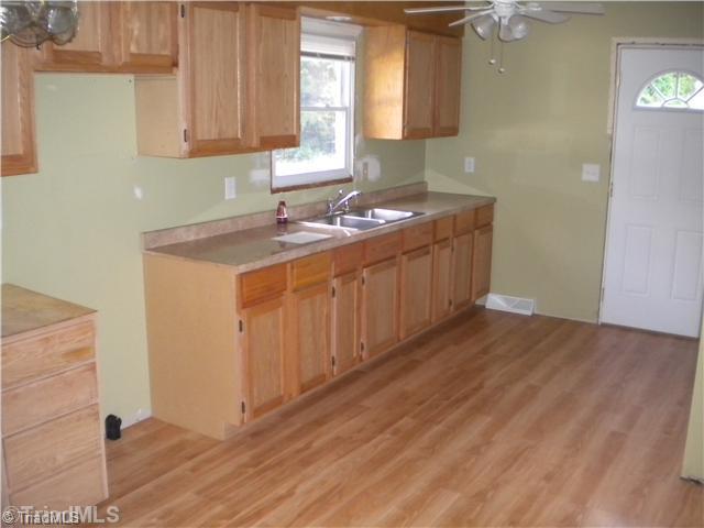 6151 Cedar Lane High Point, NC 27263 - Photo 3 of 9 Kitchen.