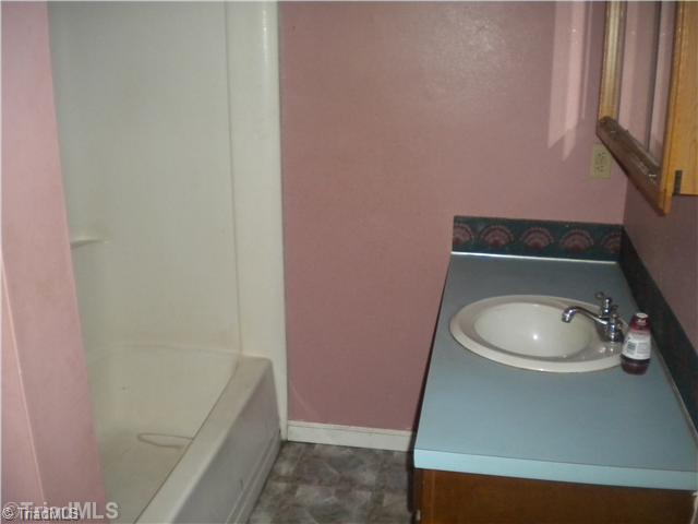 6151 Cedar Lane High Point, NC 27263 - Photo 5 of 9 Other Bath.