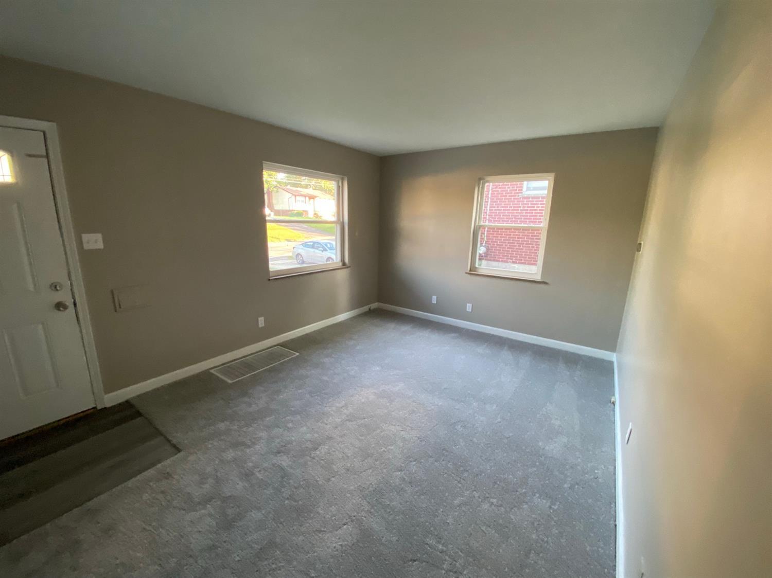 1111 Anderson Ferry Road Cincinnati, OH 45238 - Photo 4 of 15