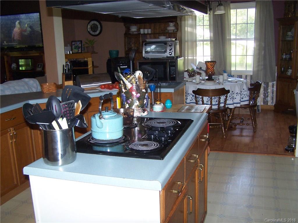 11174 Mooresville Road Davidson, NC 28036 - Photo 10 of 14 Gallery Image 10