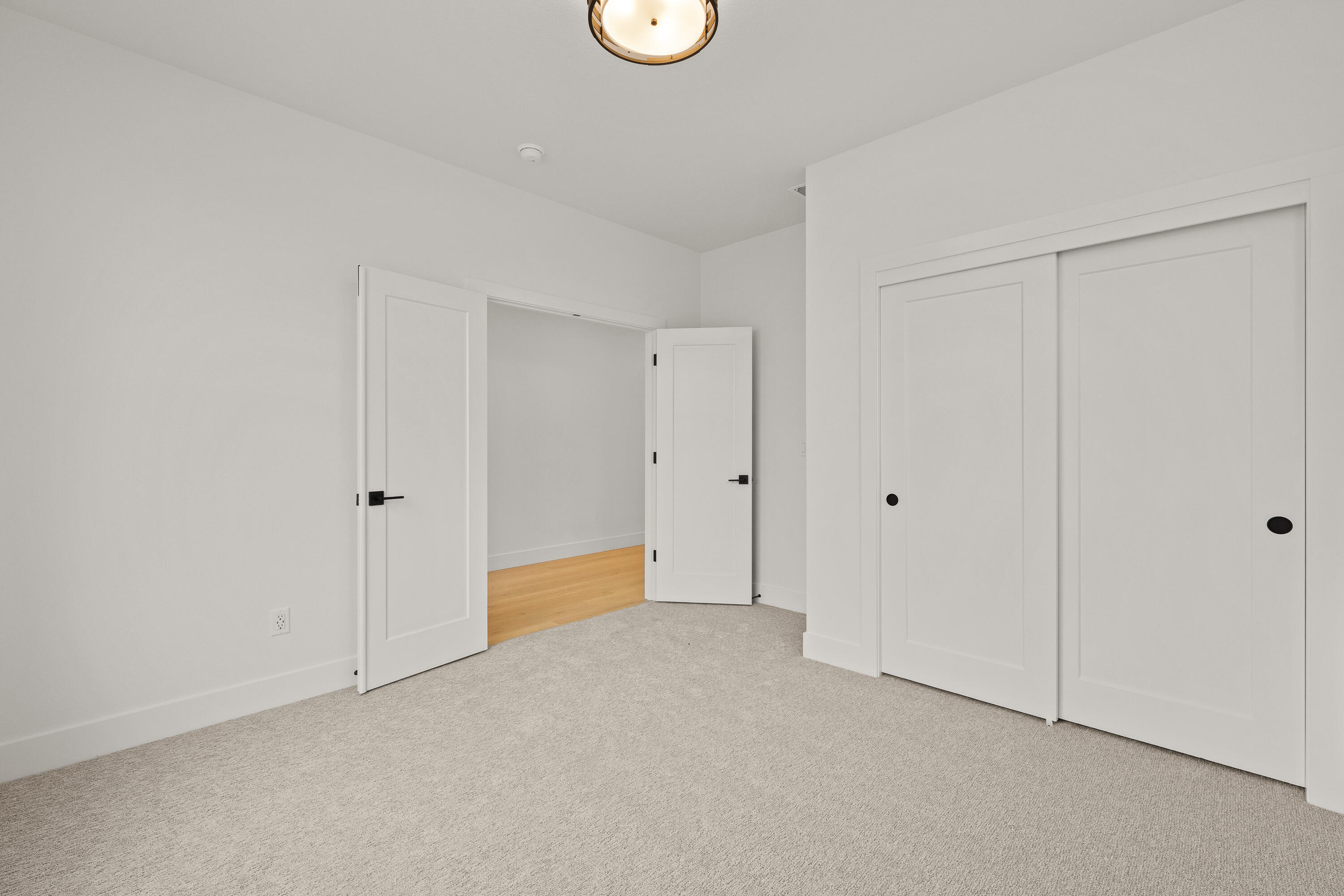 4383 Southwest Rhyolite Place, Unit 22 Redmond, OR 97756 - Photo 7 of 44 a view of an empty room