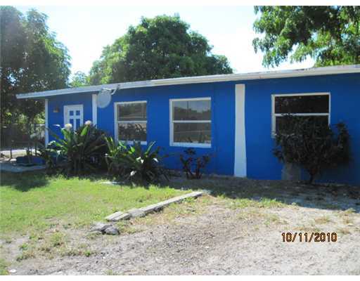 1124 Highview Road Lantana, FL 33462 - Photo 1 of 16 Primary Photo