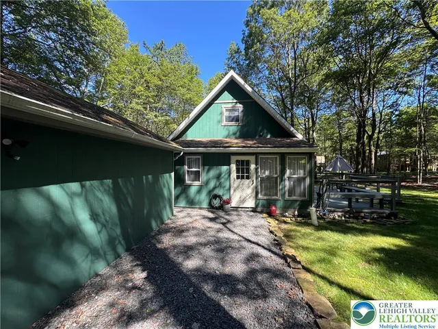 $284,900 | 106 Burnshaw Lane, Albrightsville, PA 18210