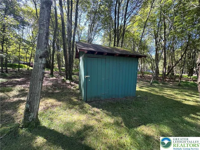 $284,900 | 106 Burnshaw Lane, Albrightsville, PA 18210