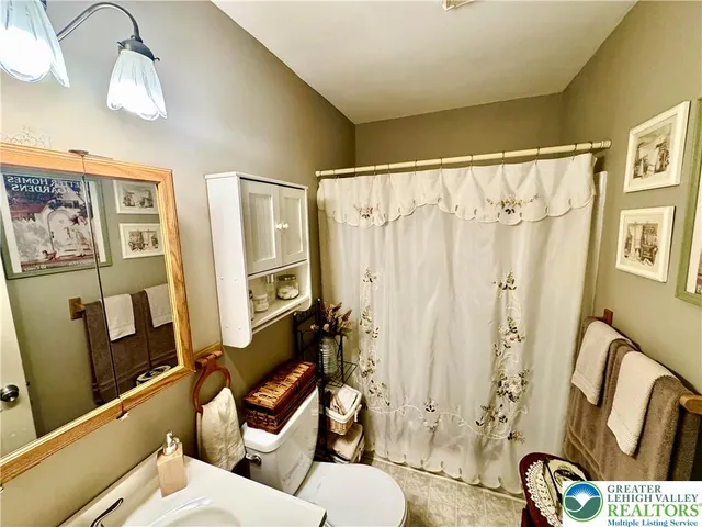 $284,900 | 106 Burnshaw Lane, Albrightsville, PA 18210