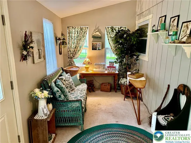 $284,900 | 106 Burnshaw Lane, Albrightsville, PA 18210