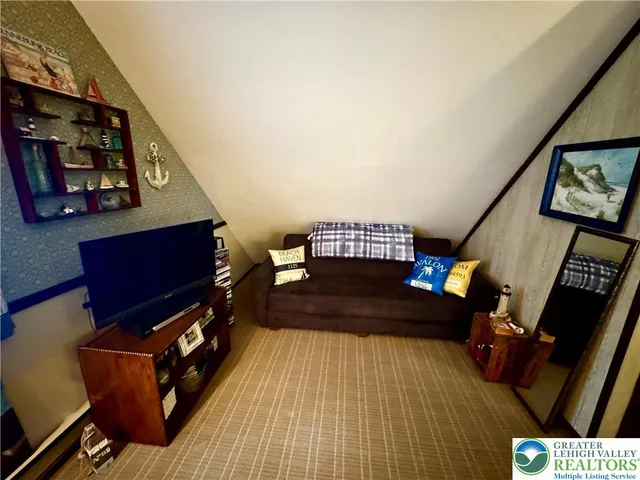 $284,900 | 106 Burnshaw Lane, Albrightsville, PA 18210