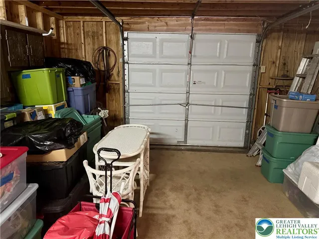 $284,900 | 106 Burnshaw Lane, Albrightsville, PA 18210