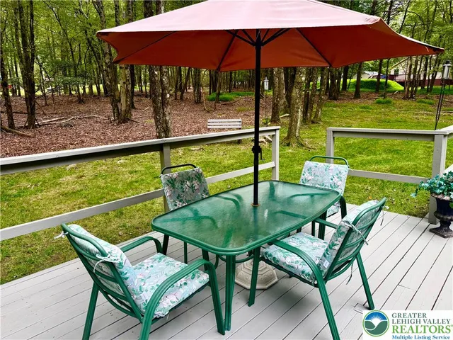 $284,900 | 106 Burnshaw Lane, Albrightsville, PA 18210