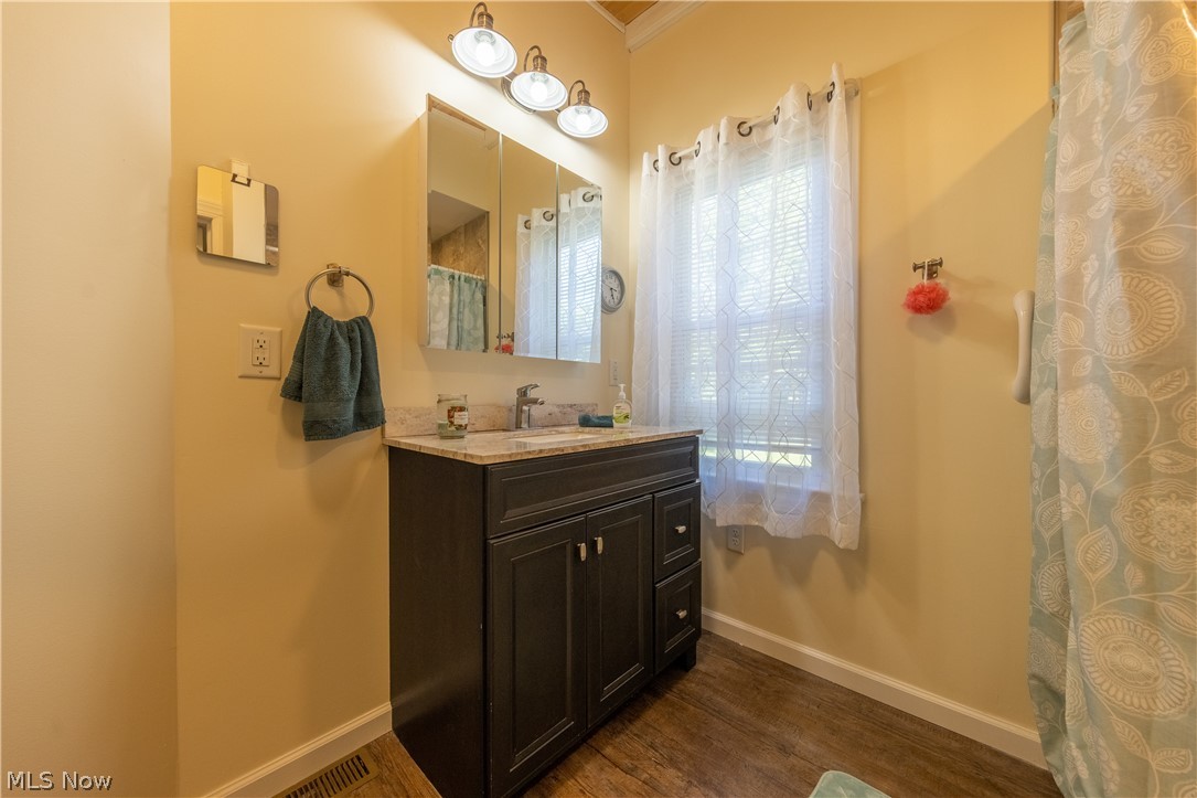 2978 Rockefeller Road Wickliffe, OH 44092 - Photo 14 of 31 Full bath on 1st floor is accessed through bedroom