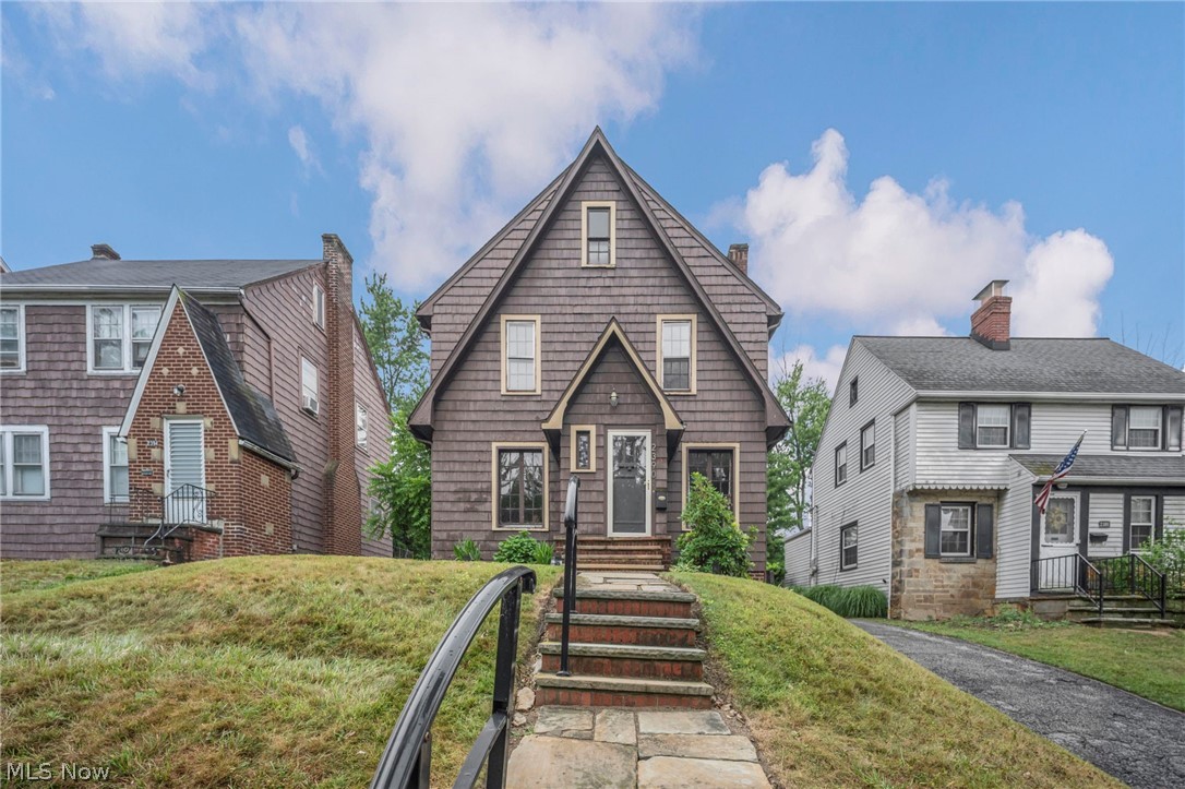 2390 Rinard Road Cleveland Heights, OH 44118 - Photo 41 of 45 Gallery Image 41
