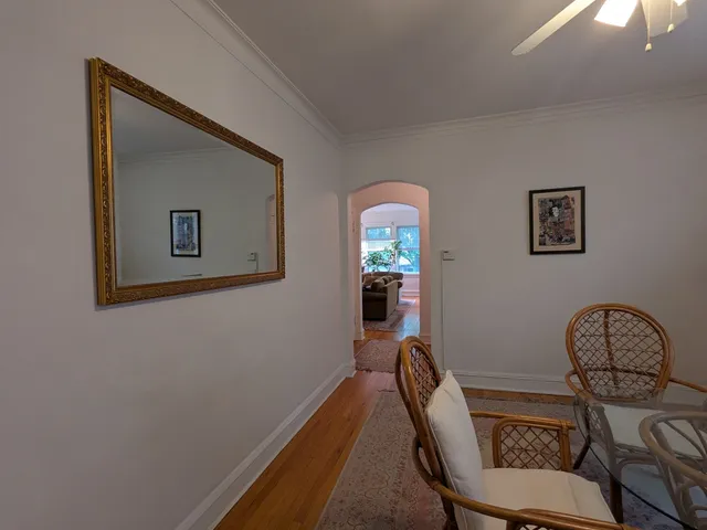 $684,000 | 6734 North Campbell Avenue, Chicago, IL 60645