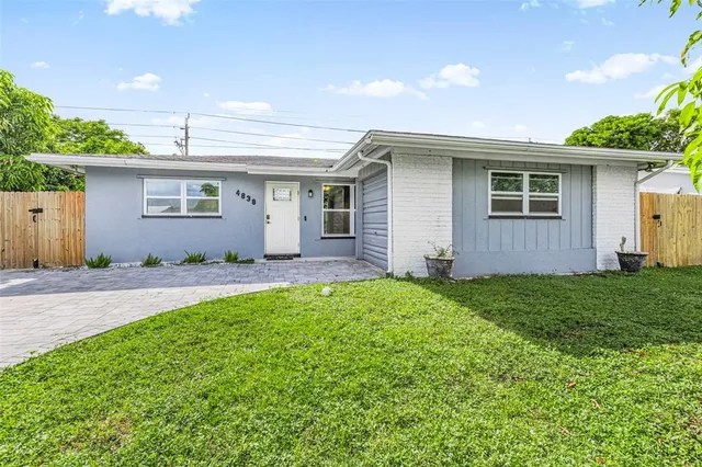 $230,000 | 4838 West Drive, Fort Myers, FL 33907