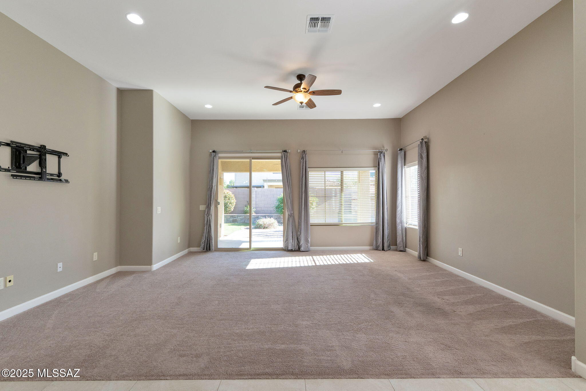 8881 West Irongate Road Marana, AZ 85653 - Photo 7 of 24