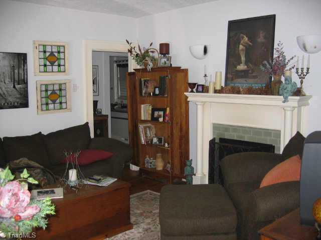 918 South Hawthorne Road Winston-Salem, NC 27103 - Photo 5 of 9 Other. Living