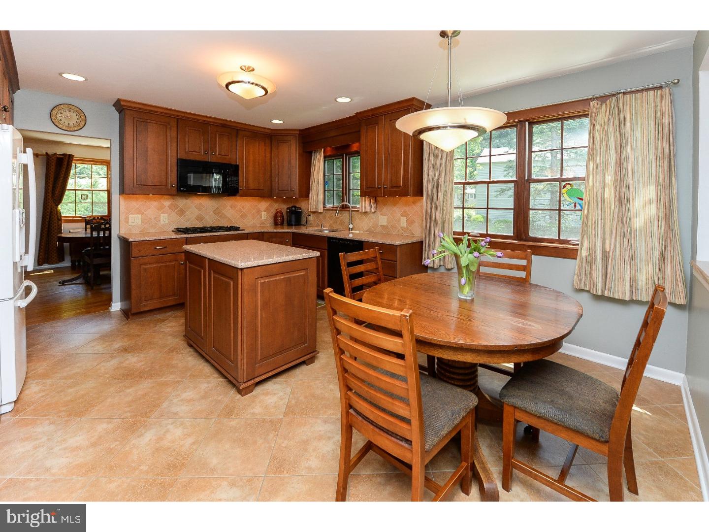 14 Ramsgate Road Cherry Hill, NJ 08003 - Photo 9 of 25 Gallery Image 9